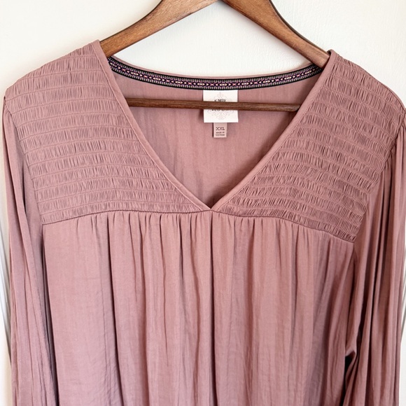 Knox Rose Mauve Smocked V-Neck Longsleeve Blouse - Picture 4 of 6